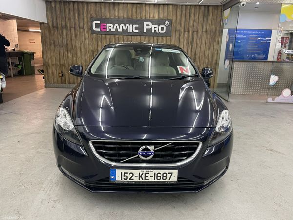 Volvo V40 Hatchback, Diesel, 2015, Blue