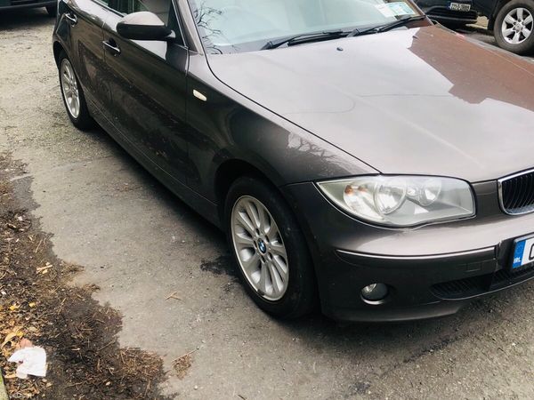 BMW 1-Series Hatchback, Petrol, 2006, Brown