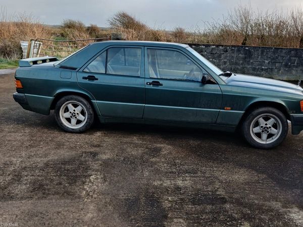 Other Other Saloon, Petrol, 1990, Green