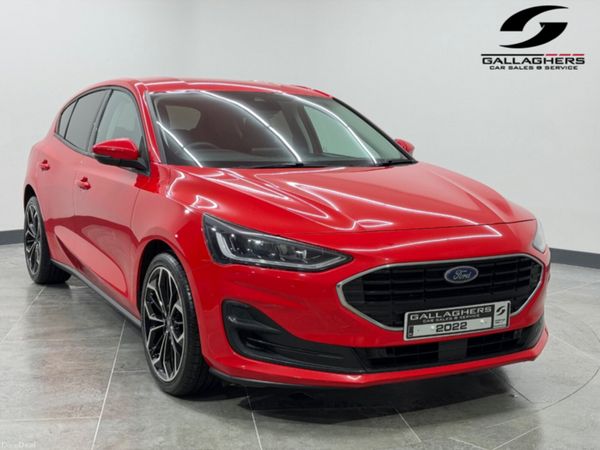 Ford Focus Hatchback, Diesel, 2022, Red