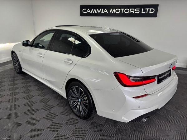 BMW 3-Series Saloon, Petrol, 2019, White
