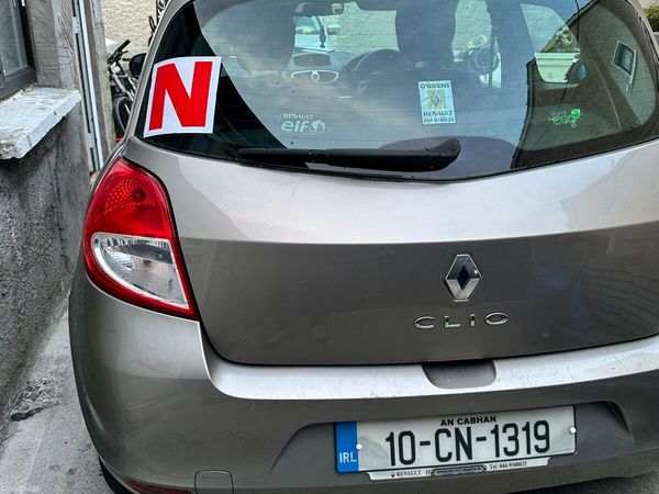 Renault Clio Hatchback, Ethanol Petrol, 2010, Gold