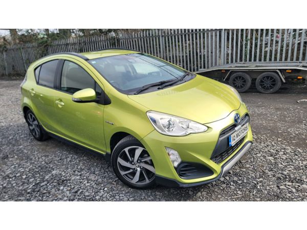 Toyota Aqua Hatchback, Petrol, 2016, Green