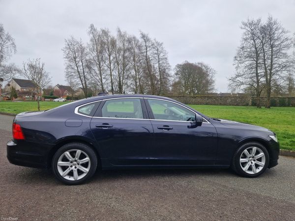 Volvo S90 Saloon, Diesel, 2017, Blue