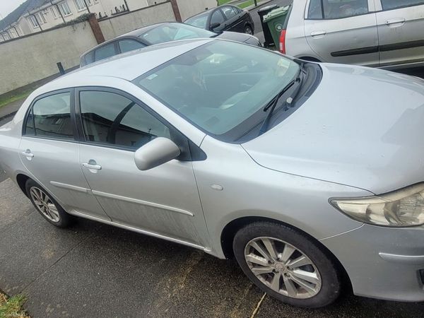 Toyota Corolla Saloon, Petrol, 2007, Silver