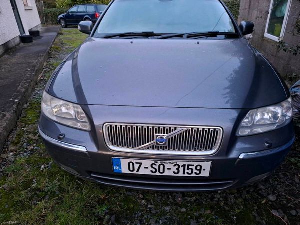 Volvo V70 Estate, Diesel, 2007, Grey