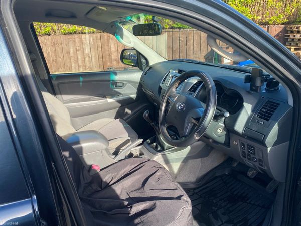 Toyota Hilux Pick Up, Diesel, 2013, Grey