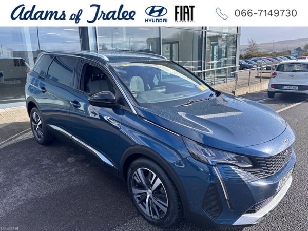 Peugeot 5008 MPV, Diesel, 2022, Blue