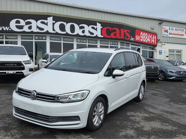 Volkswagen Touran MPV, Petrol, 2017, White