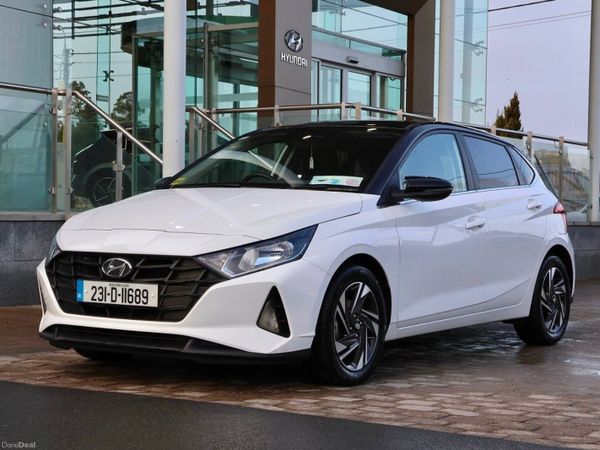 Hyundai i20 Hatchback, Petrol, 2023, White