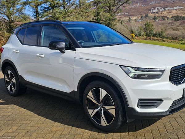 Volvo XC40 SUV, Petrol Hybrid, 2022, White