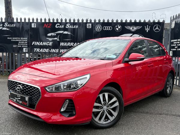 Hyundai i30 Hatchback, Diesel, 2017, Red