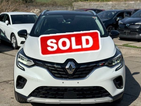Renault Captur Hatchback, Petrol Hybrid, 2022, White