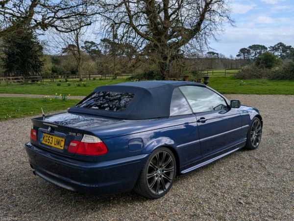 BMW 3-Series Convertible, Petrol, 2003, Blue
