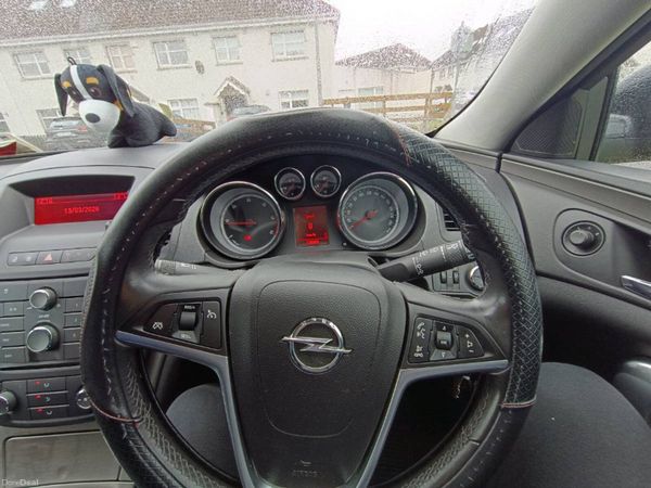 Opel Insignia Hatchback, Diesel, 2010, Black