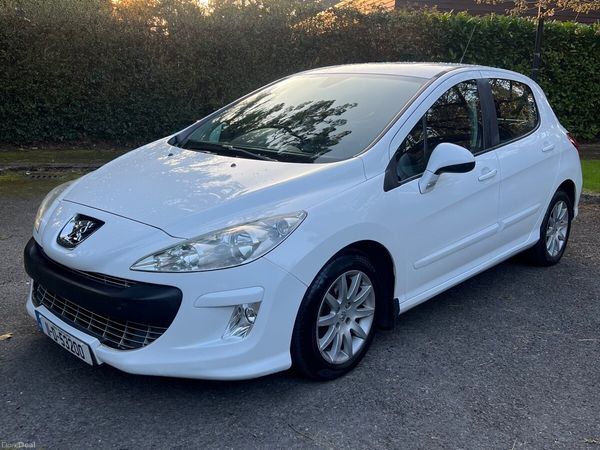 Peugeot 308 Hatchback, Diesel, 2011, White