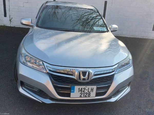 Honda Accord Saloon, Petrol Hybrid, 2014, Silver