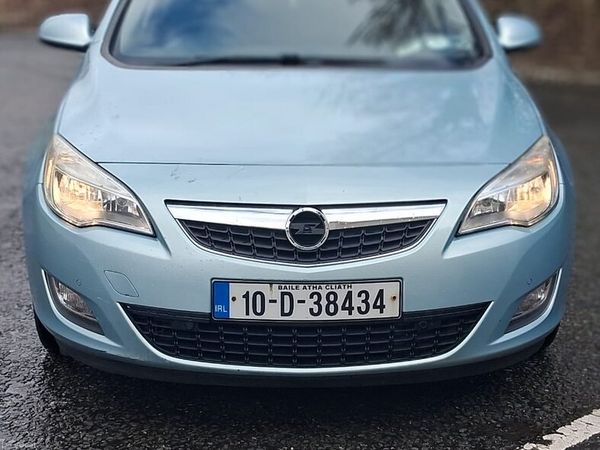 Vauxhall Astra Hatchback, Diesel, 2010, Blue