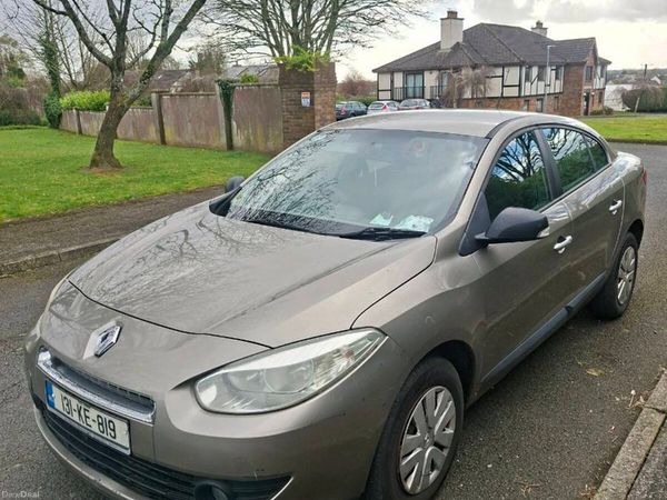 Renault Fluence Saloon, Diesel, 2013, Gold