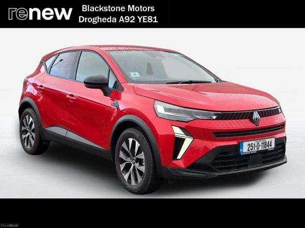 Renault Captur Hatchback, Petrol, 2025, Red