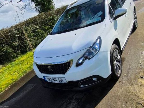 Peugeot 2008 Estate, Petrol, 2019, White