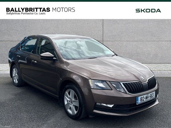Skoda Octavia Saloon, Diesel, 2018, Brown