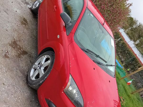 Ford Focus Hatchback, Diesel, 2008, Red
