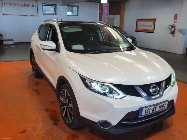 Nissan Qashqai Hatchback, Diesel, 2014, White