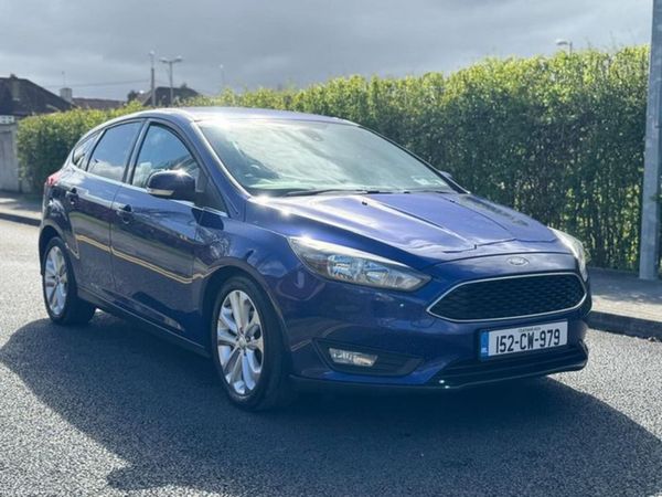 Ford Focus Hatchback, Petrol, 2015, Blue