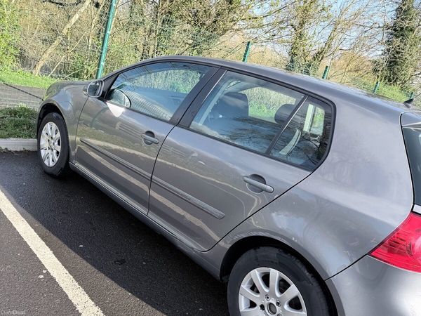 Volkswagen Golf Hatchback, Petrol, 2007, Grey