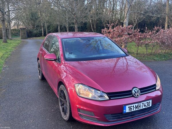 Volkswagen Golf Hatchback, Petrol, 2016, Red
