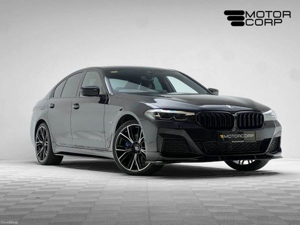 BMW 5-Series Saloon, Petrol Plug-in Hybrid, 2023, Black