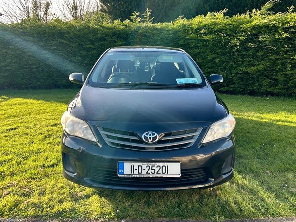 Toyota Corolla Saloon, Petrol, 2011, Black
