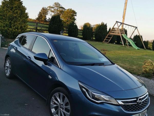 Opel Astra Hatchback, Diesel, 2016, Blue
