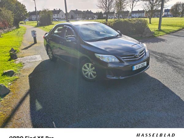 Toyota Corolla Saloon, Diesel, 2011, Black