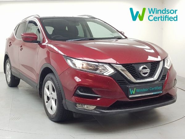 Nissan Qashqai MPV, Petrol, 2018, Red