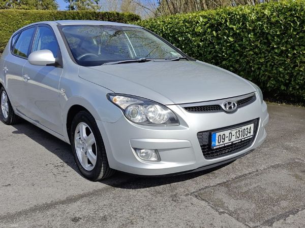 Hyundai i30 Hatchback, Diesel, 2009, Silver