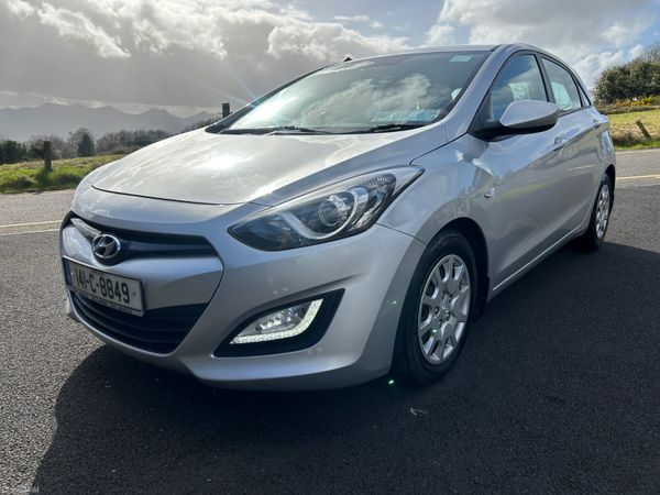 Hyundai i30 Hatchback, Petrol, 2014, Silver