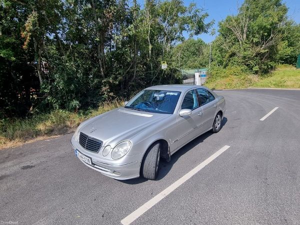 Mercedes-Benz E-Class Saloon, Diesel, 2005, Silver