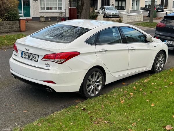 Hyundai i40 Saloon, Diesel, 2014, White