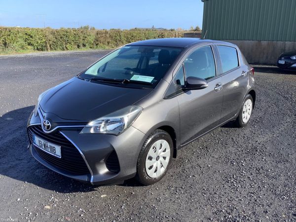 Toyota Yaris Hatchback, Petrol, 2015, Grey