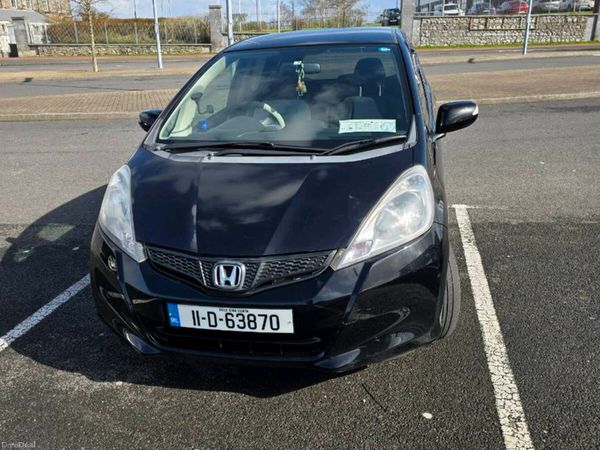 Honda Fit Hatchback, Petrol, 2011, Black