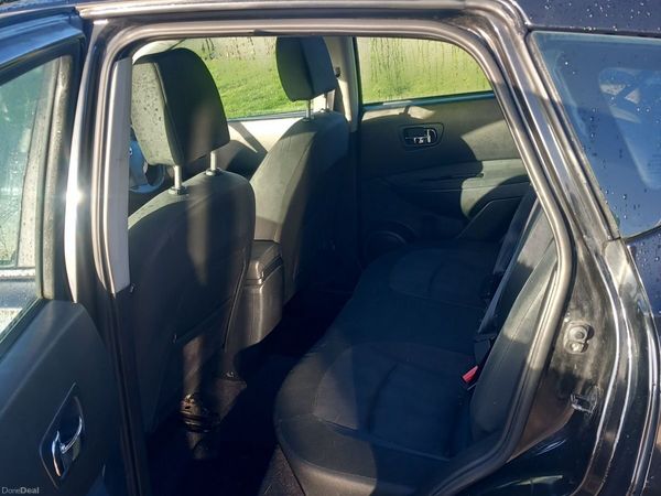 Nissan Qashqai Hatchback, Petrol, 2011, Black