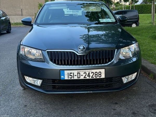 Skoda Octavia Saloon, Diesel, 2015, Grey