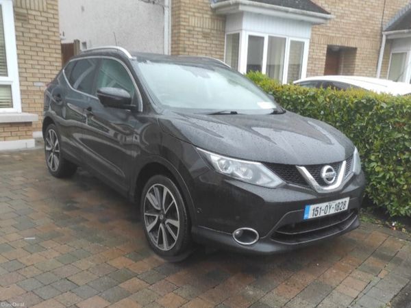 Nissan Qashqai Hatchback, Diesel, 2015, Black