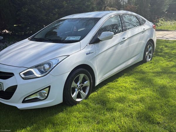 Hyundai i40 Saloon, Diesel, 2014, White