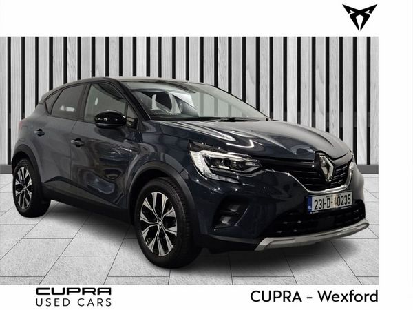 Renault Captur Hatchback, Petrol, 2023, Blue