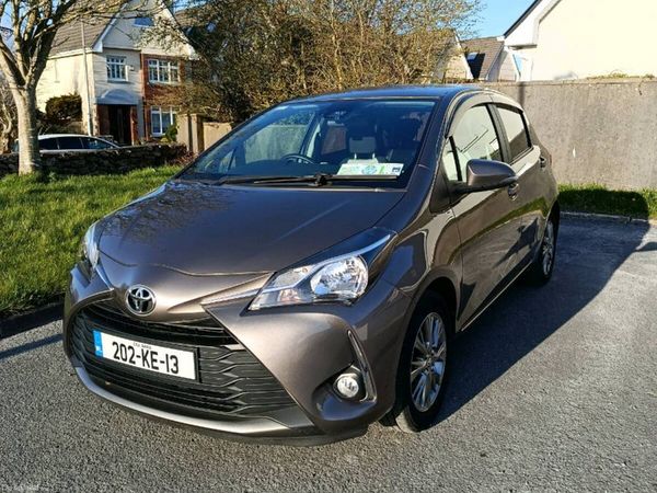 Toyota Yaris MPV, Petrol, 2020, Grey