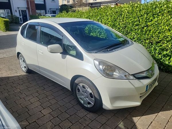 Honda Fit Hatchback, Petrol Hybrid, 2011, White