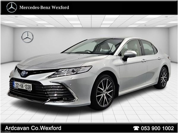 Toyota Camry Saloon, Petrol Hybrid, 2022, Silver